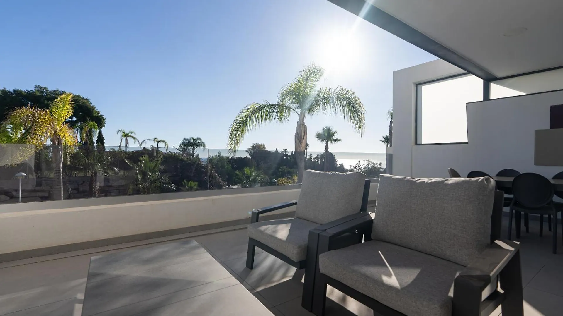 ** Apart Otel Estepona Holiday Hills İspanya