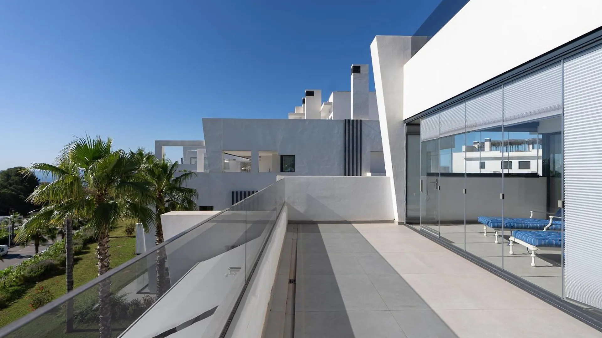 ** Apart Otel Estepona Holiday Hills İspanya