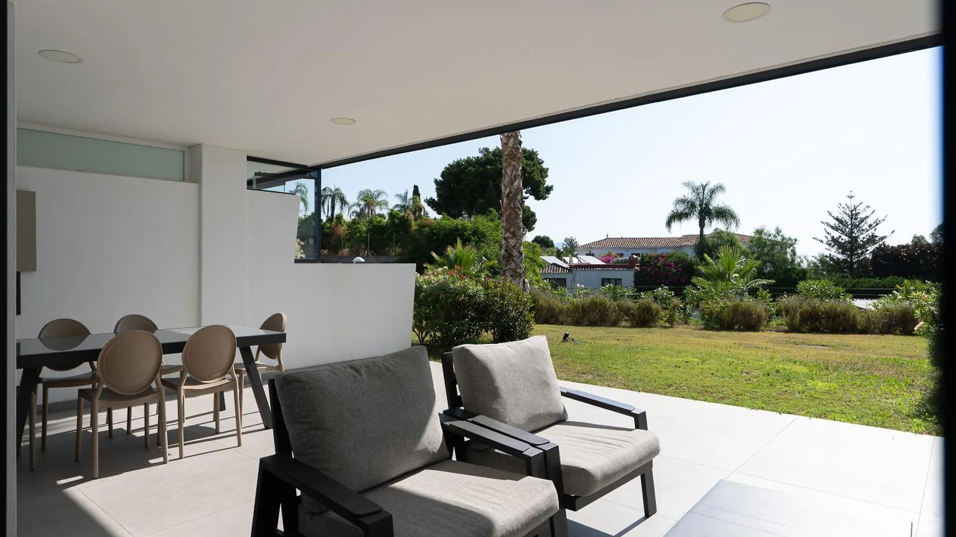 Apart Otel Estepona Holiday Hills